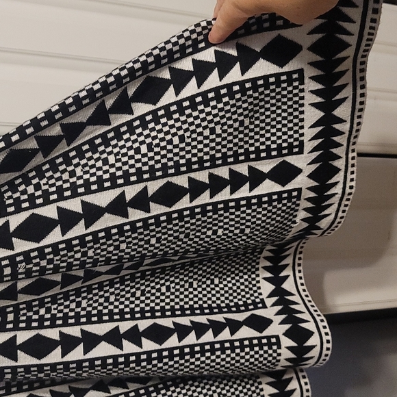 Nina Leonard Women's Dress knit Fit Flare Black and White Retro Geometric Sz S - Picture 4 of 7